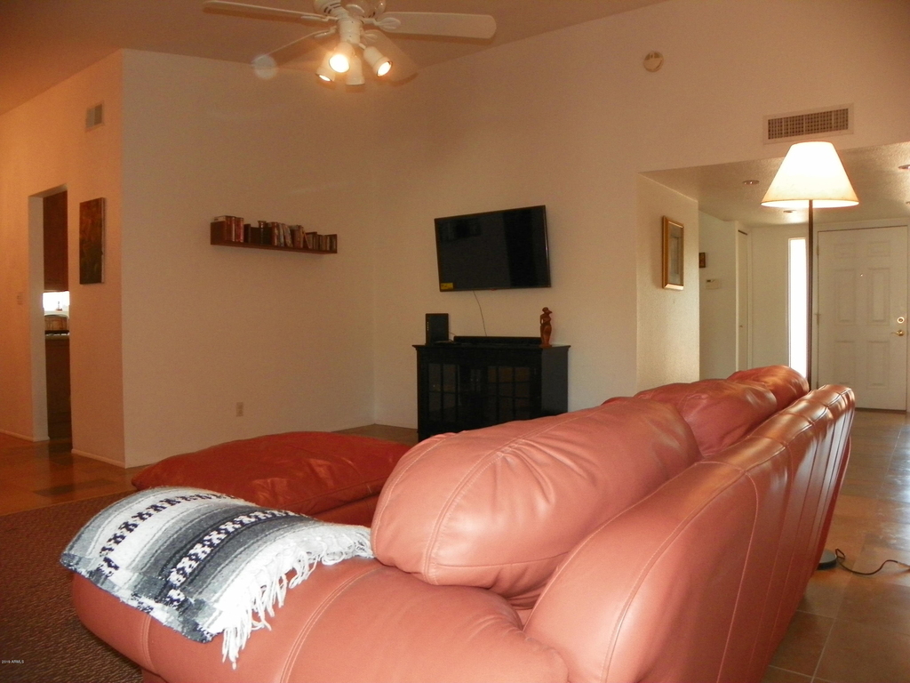 6032 N 77th Place - Photo 8