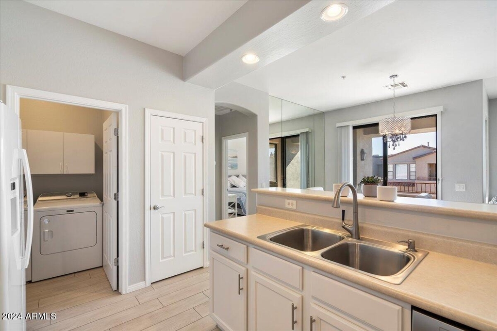 19550 N Grayhawk Drive - Photo 9