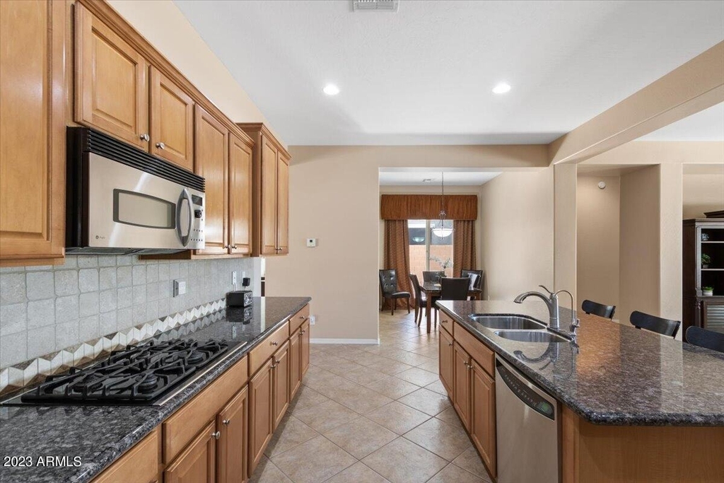 743 E Torrey Pines Place - Photo 7