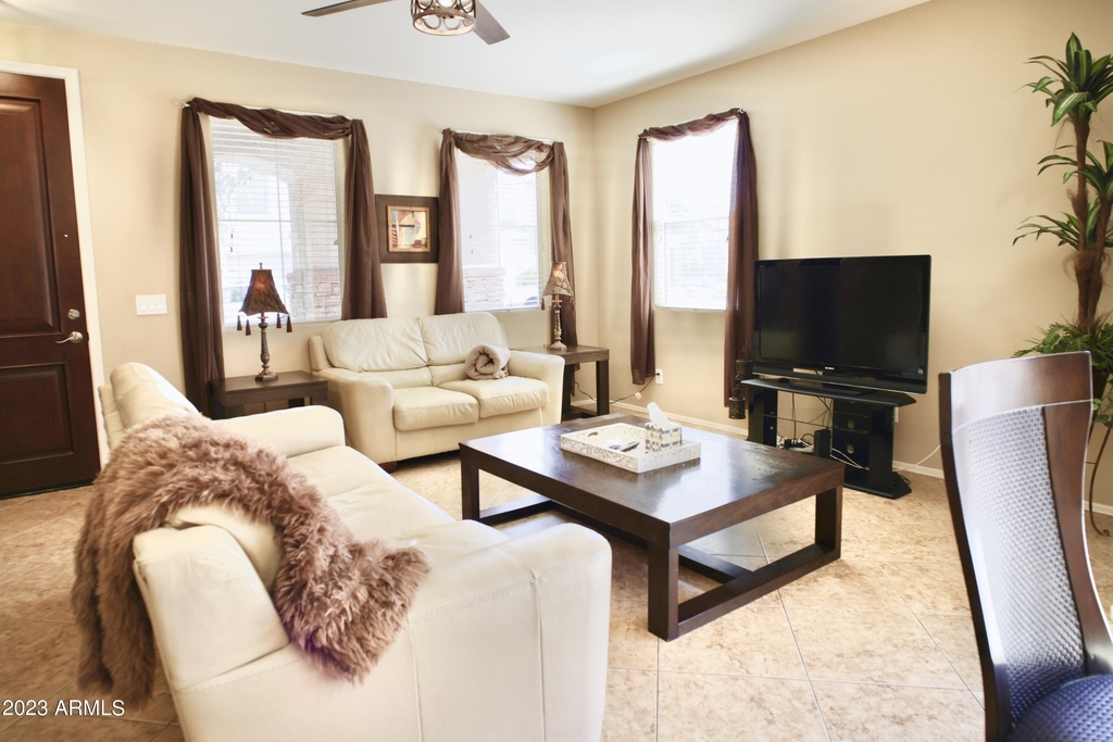 4212 E Vest Avenue - Photo 6