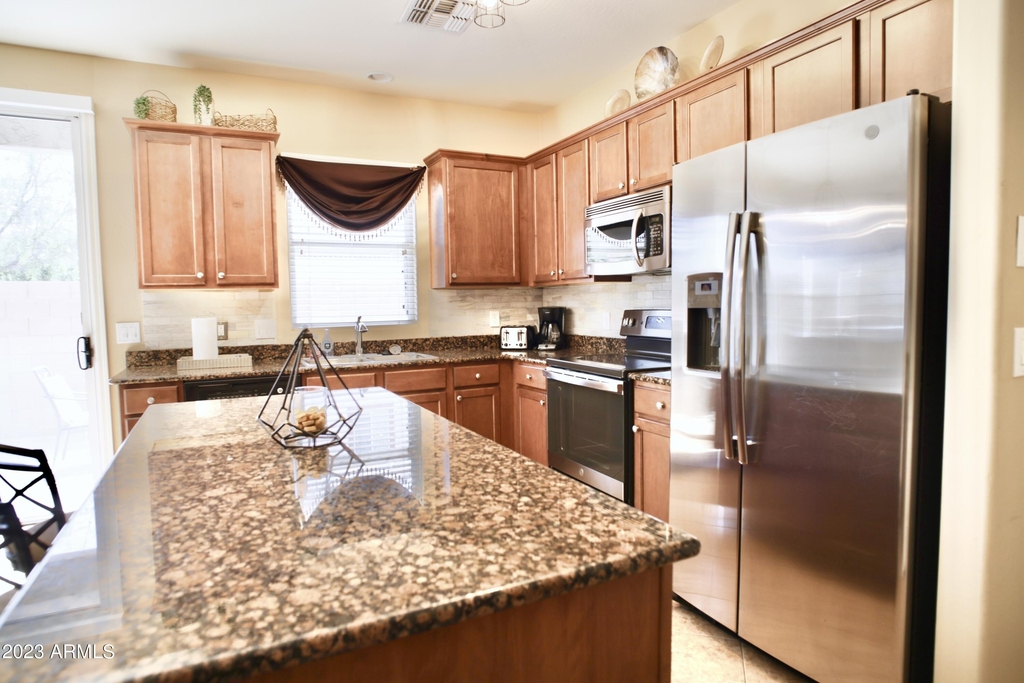 4212 E Vest Avenue - Photo 5