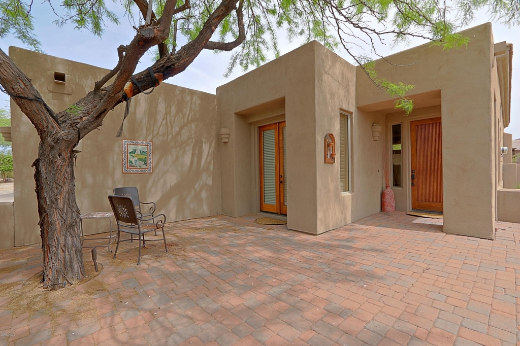 32761 N 69th Street - Photo 1