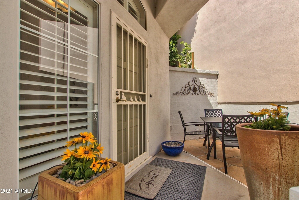 1138 E Amberwood Drive - Photo 5