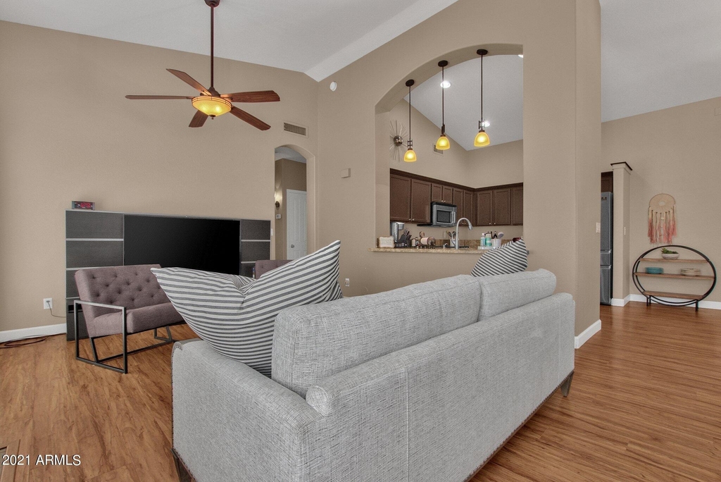 1138 E Amberwood Drive - Photo 15