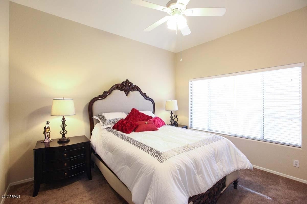 1633 E Lakeside Drive - Photo 16