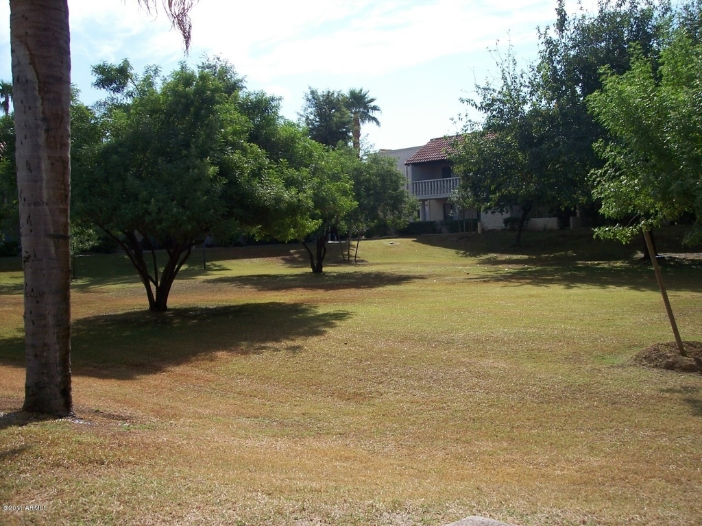 8649 E Royal Palm Road - Photo 16