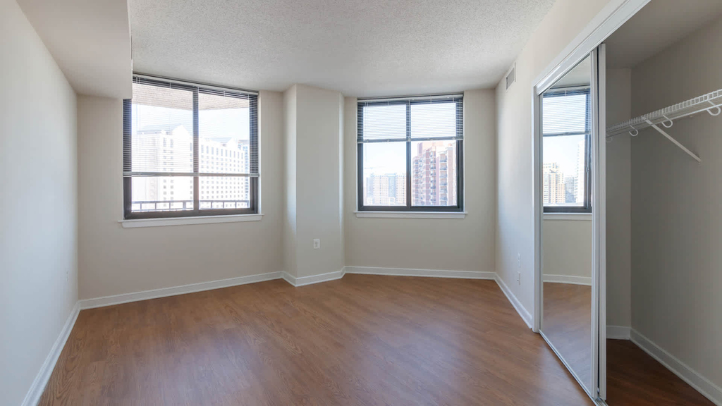 1401 S. Joyce Street - Photo 46