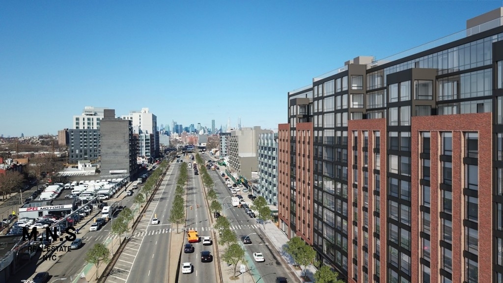 Queens Boulevard - Photo 29