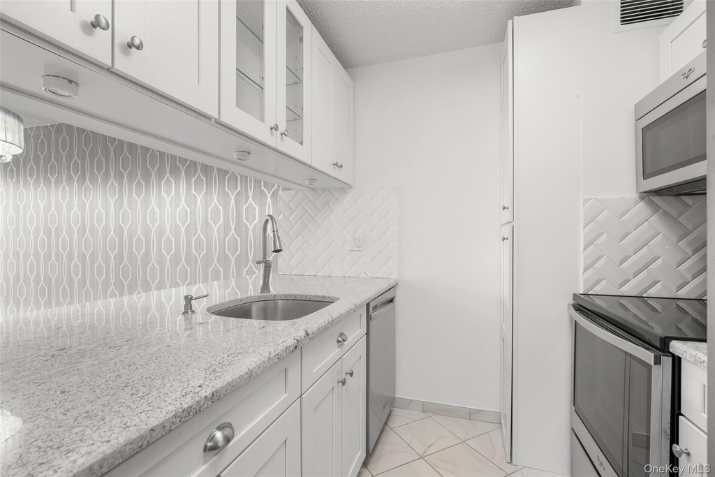 25 Rockledge Avenue - Photo 6