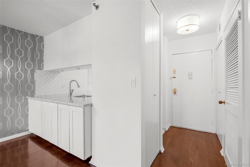 25 Rockledge Avenue - Photo 5