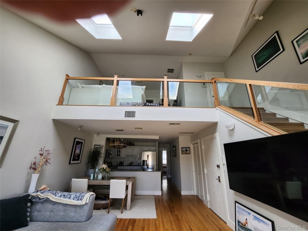 67 Pacific Boulevard - Photo 14