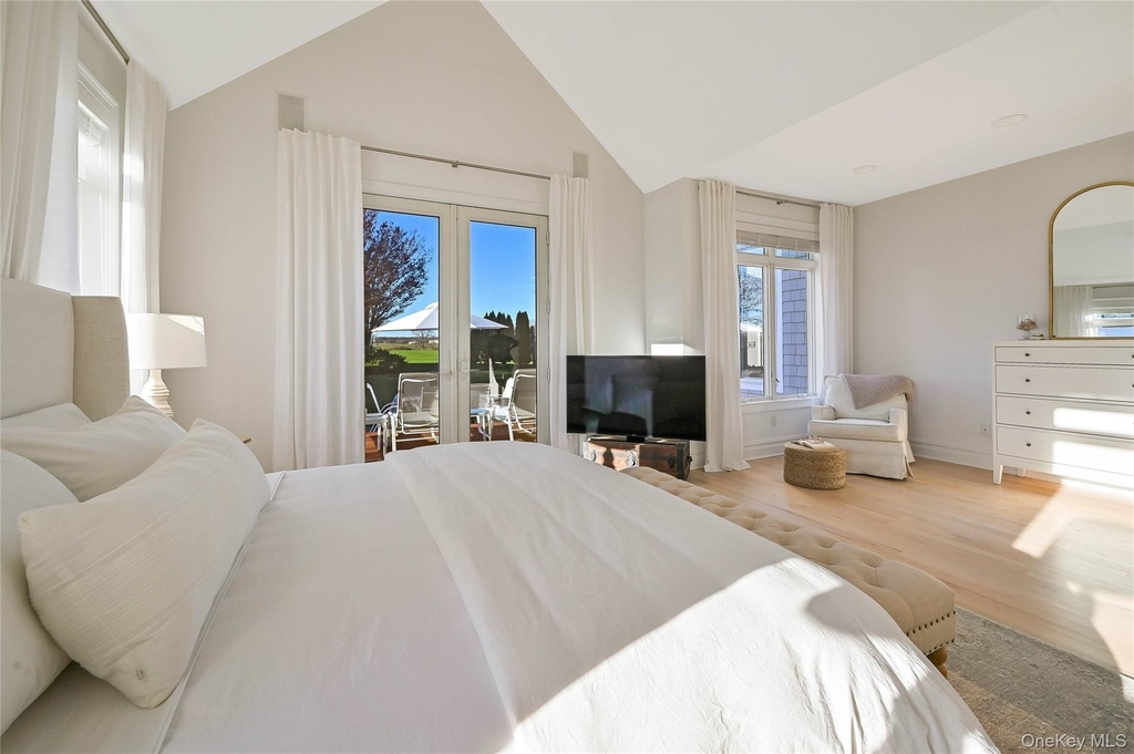 788 Reeves Avenue - Photo 11