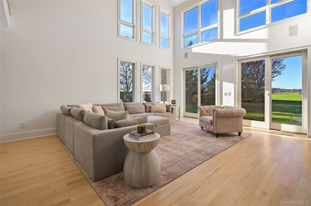 788 Reeves Avenue - Photo 8