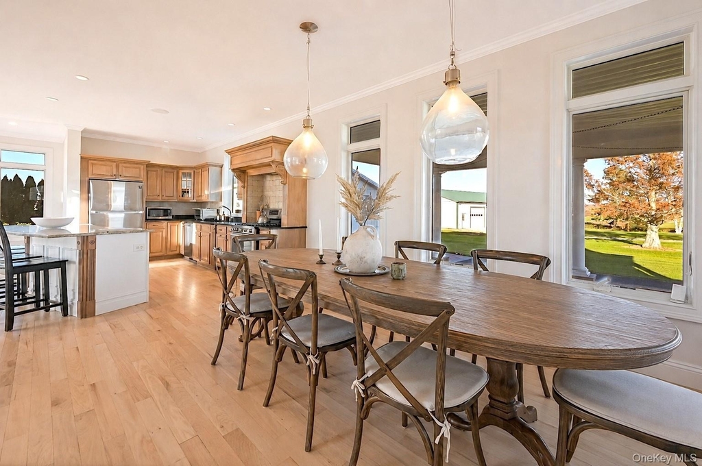 788 Reeves Avenue - Photo 1