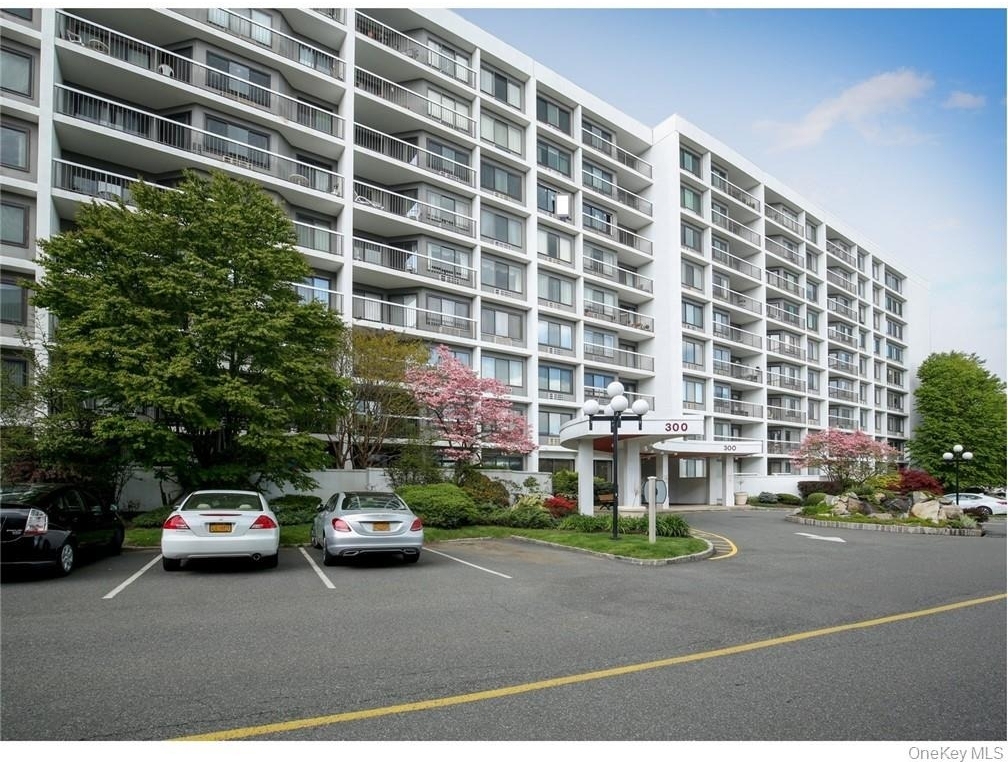 300 High Point Drive - Photo 5