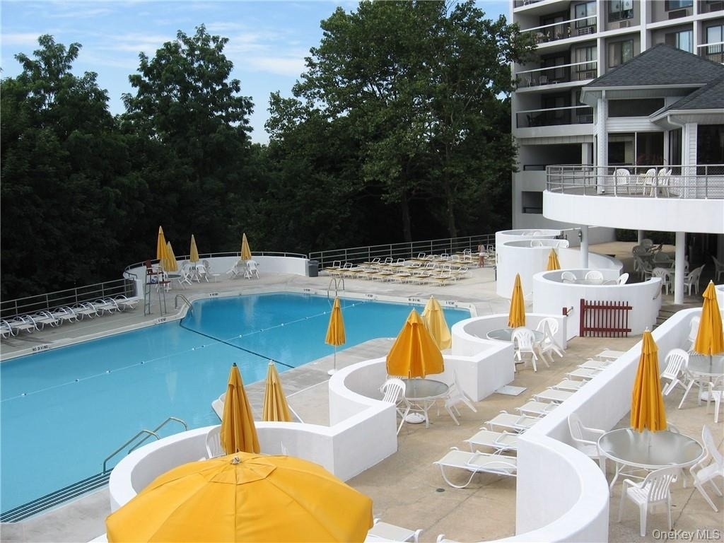 300 High Point Drive - Photo 0