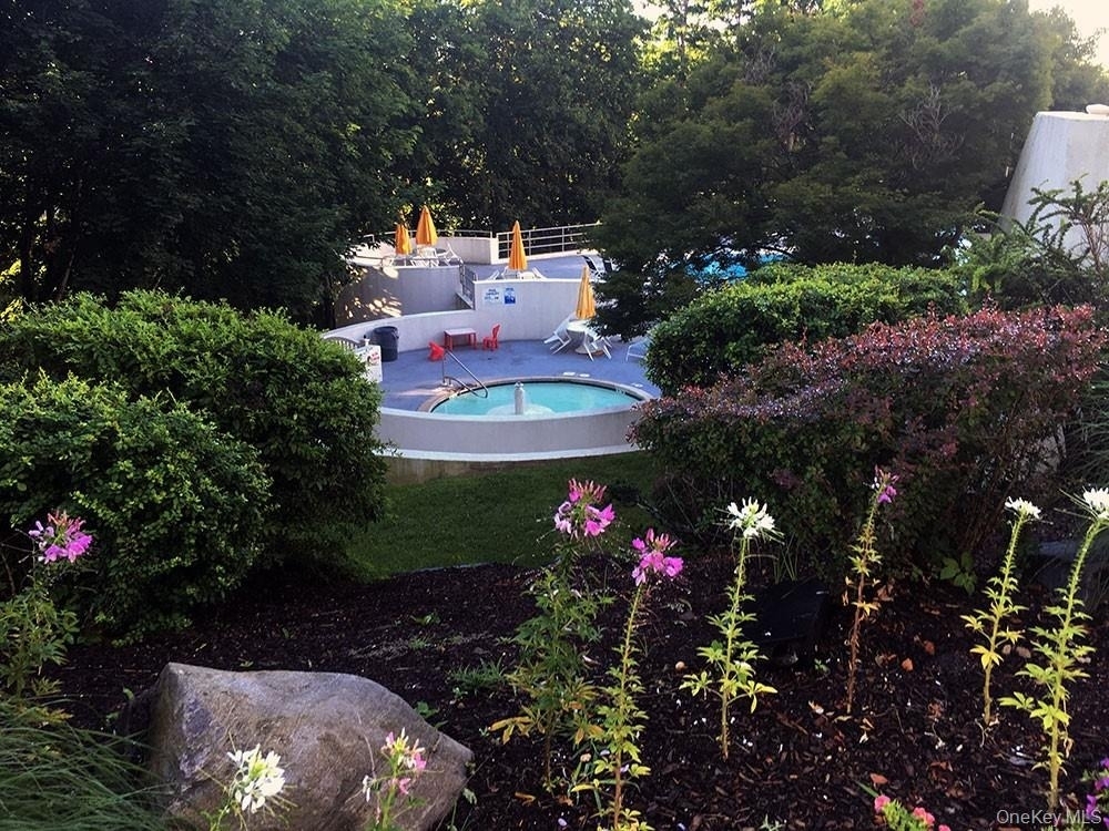 300 High Point Drive - Photo 32