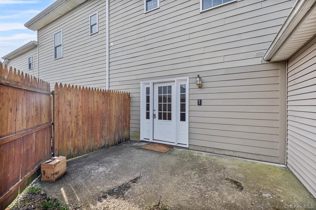 1-18 Willow Way - Photo 1