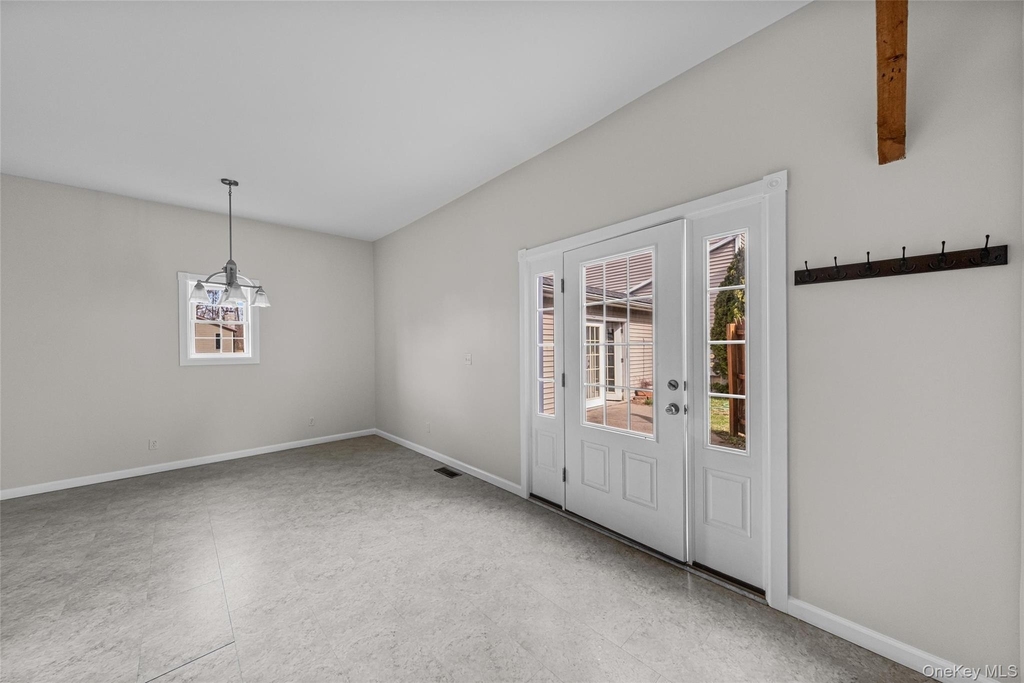 1-18 Willow Way - Photo 5
