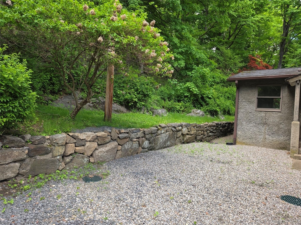 7 Stone Ridge Road - Photo 32