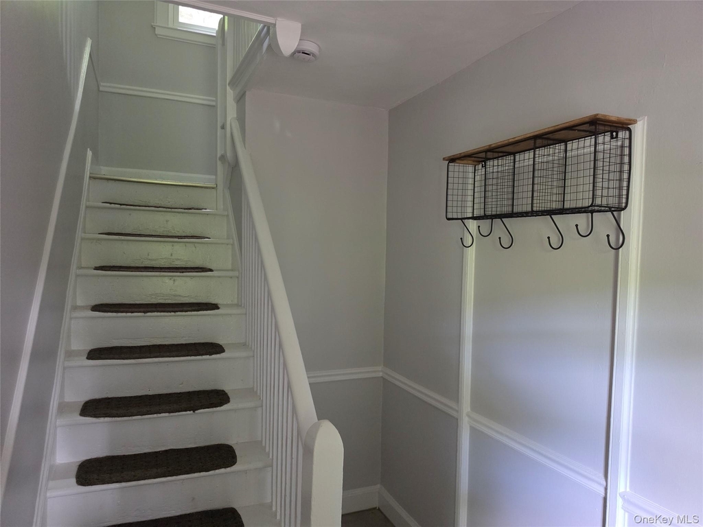 7 Stone Ridge Road - Photo 5