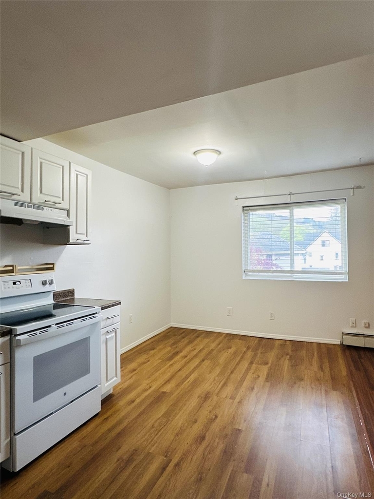 23 Pearl Street - Photo 2