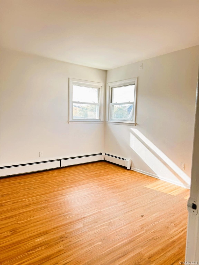 131 Roslyn Road - Photo 14