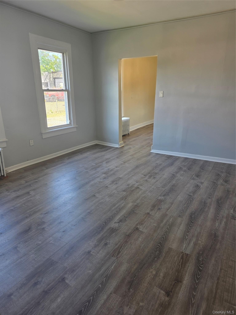 291 Uniondale Avenue - Photo 6