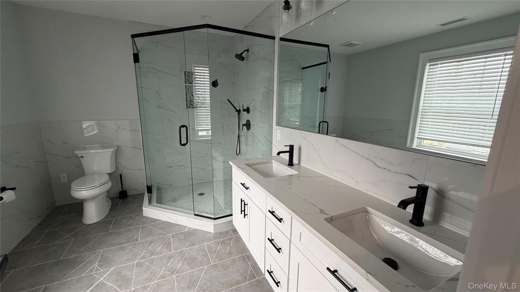 172 Lakeview Avenue - Photo 10