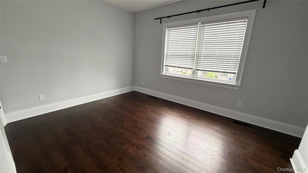 172 Lakeview Avenue - Photo 14