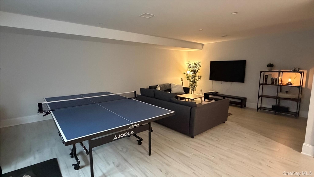 172 Lakeview Avenue - Photo 5