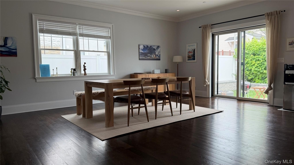 172 Lakeview Avenue - Photo 2