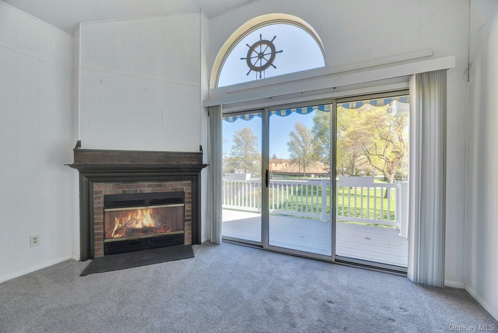 367 Seabreeze Court - Photo 8