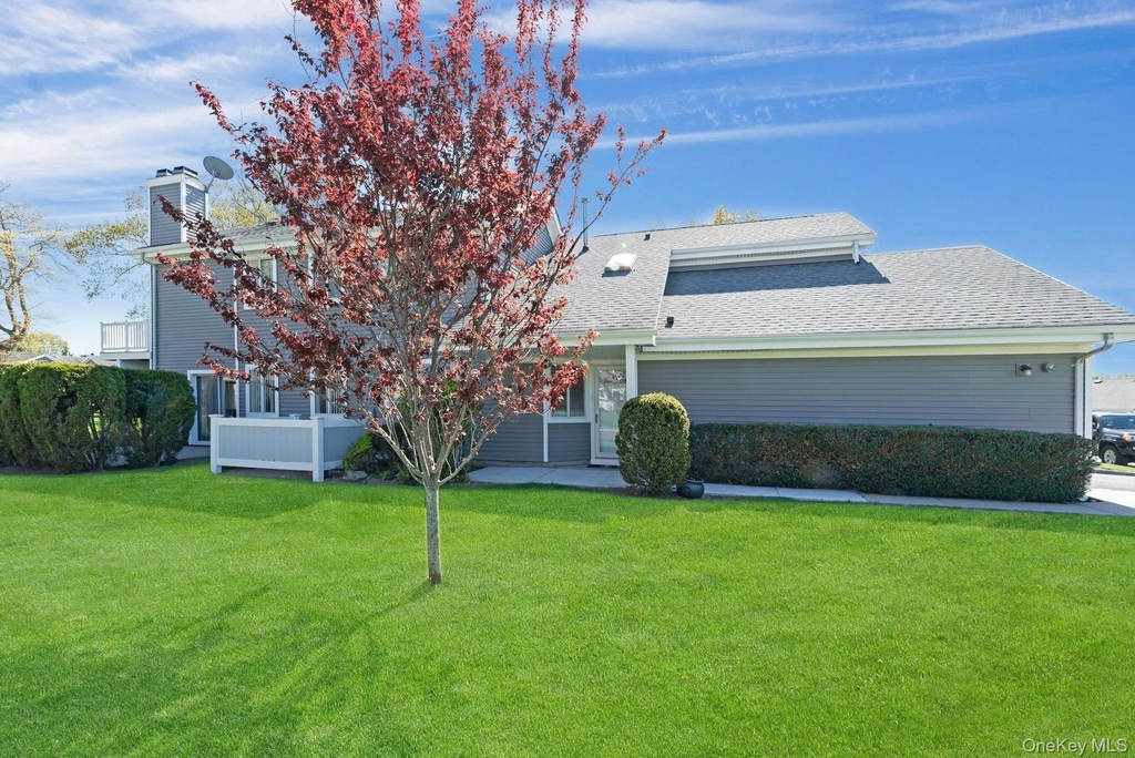 367 Seabreeze Court - Photo 1