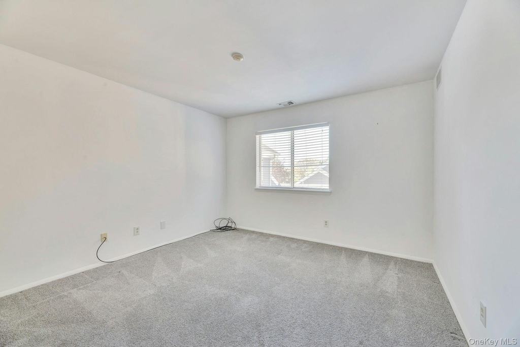 367 Seabreeze Court - Photo 15