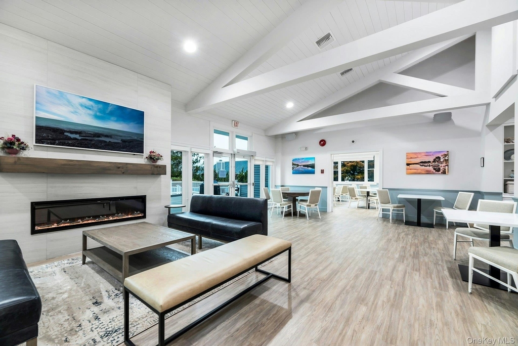 367 Seabreeze Court - Photo 26