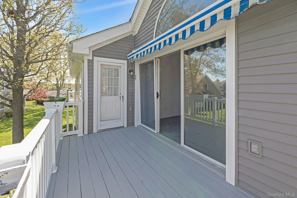 367 Seabreeze Court - Photo 20