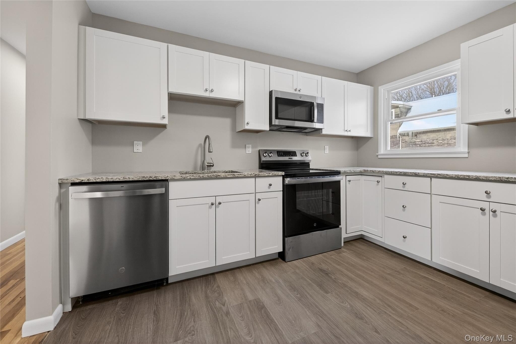 676-678 Oak Summit Road - Photo 3