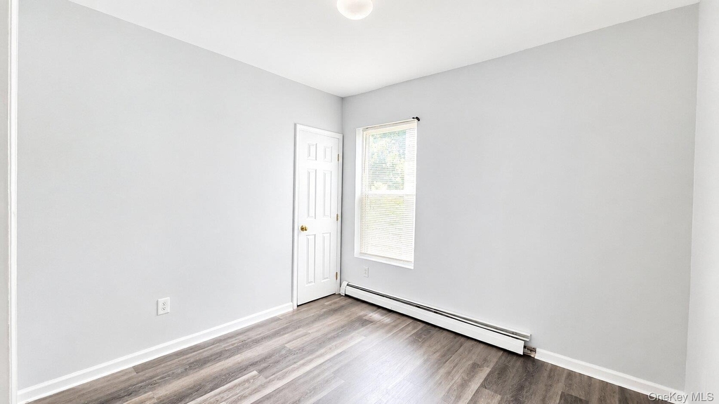 52 Parker Avenue - Photo 3