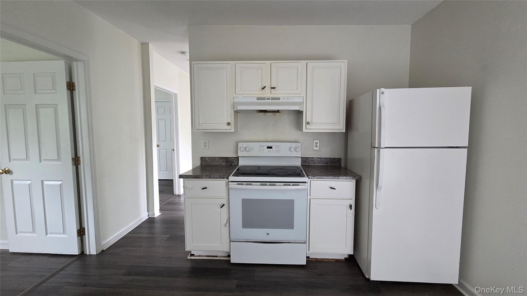 52 Parker Avenue - Photo 4