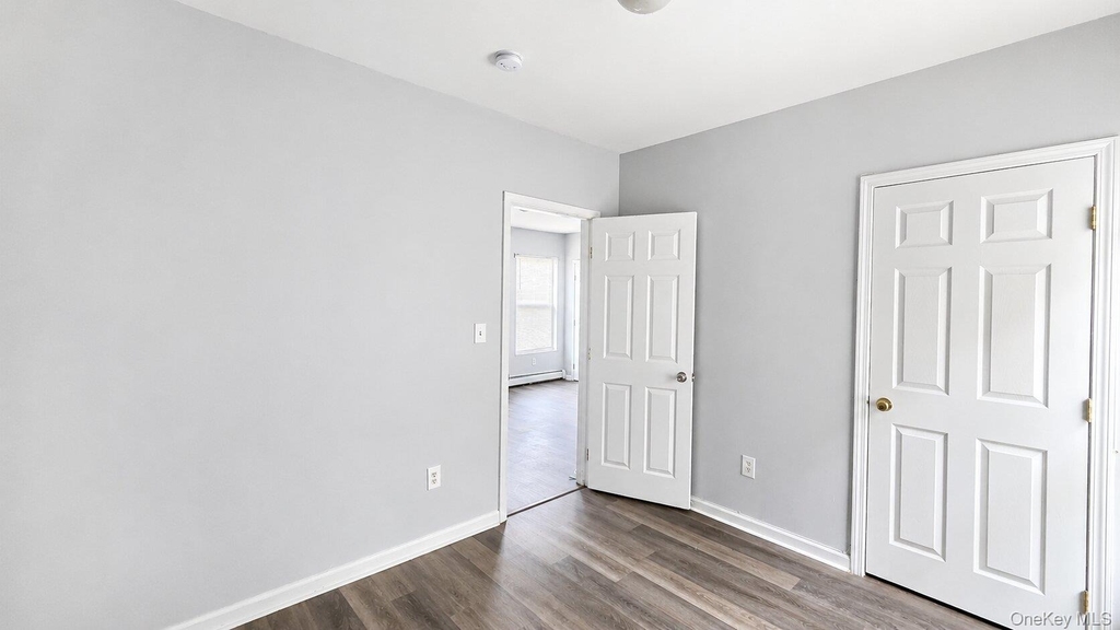 52 Parker Avenue - Photo 5