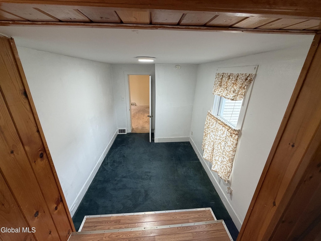 255 W Main Street - Photo 7