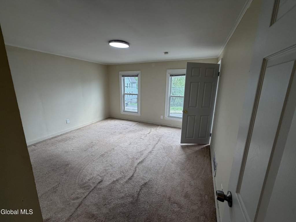 255 W Main Street - Photo 14