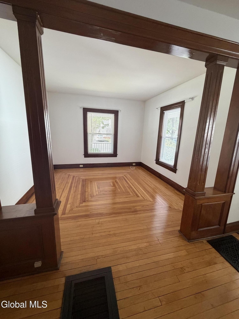 11 Hunter Street - Photo 9