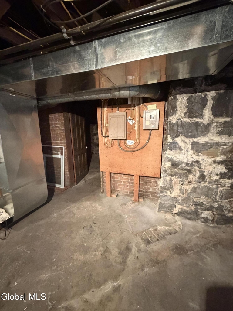 11 Hunter Street - Photo 49