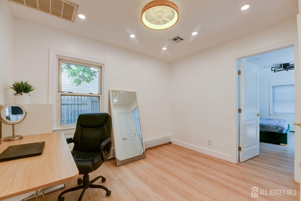 50 Chestnut St Street - Photo 17