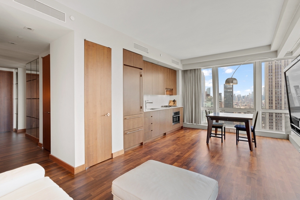 400 5th Avenue - Photo 3