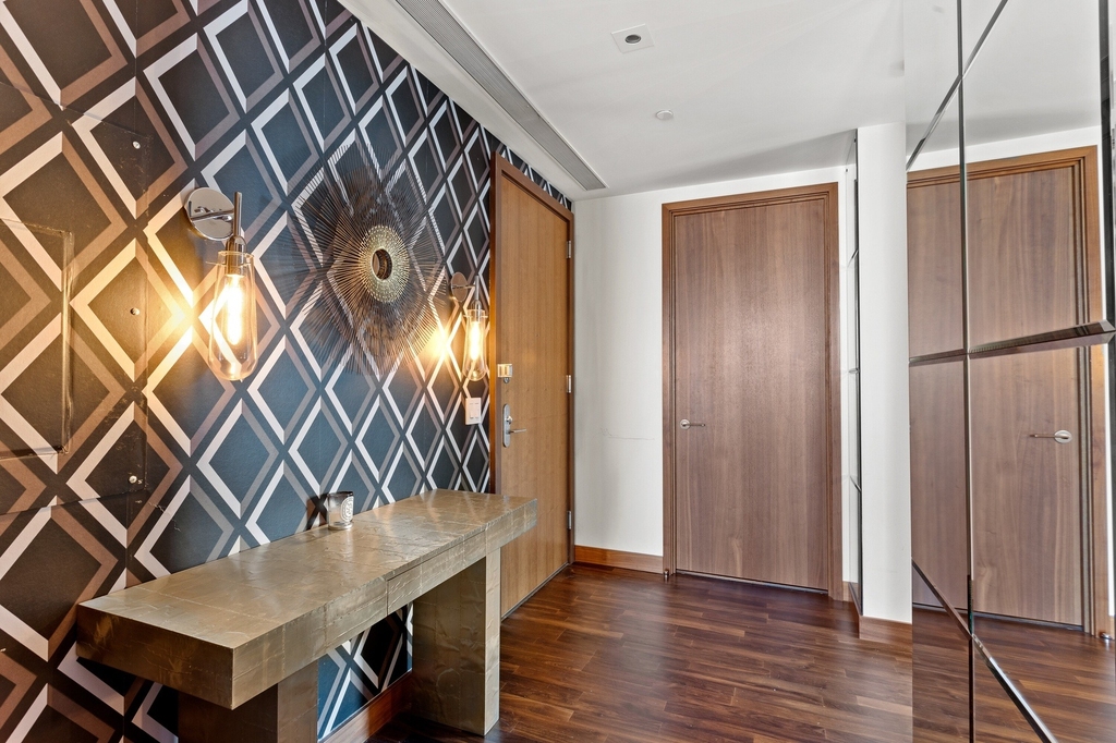 400 5th Avenue - Photo 2