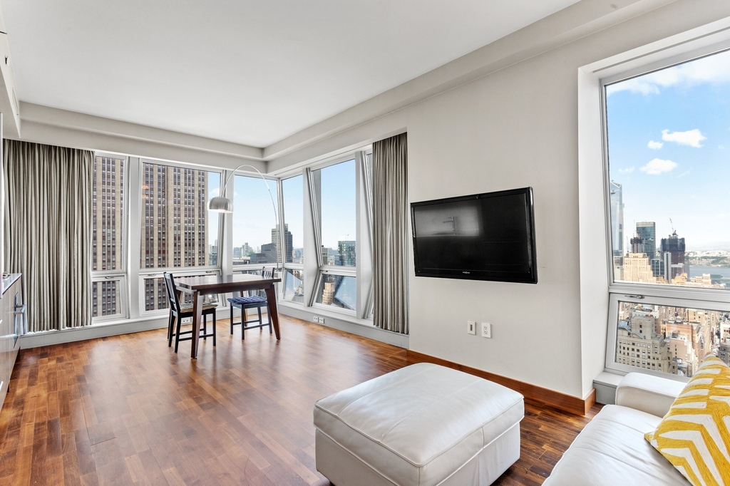 400 5th Avenue - Photo 1