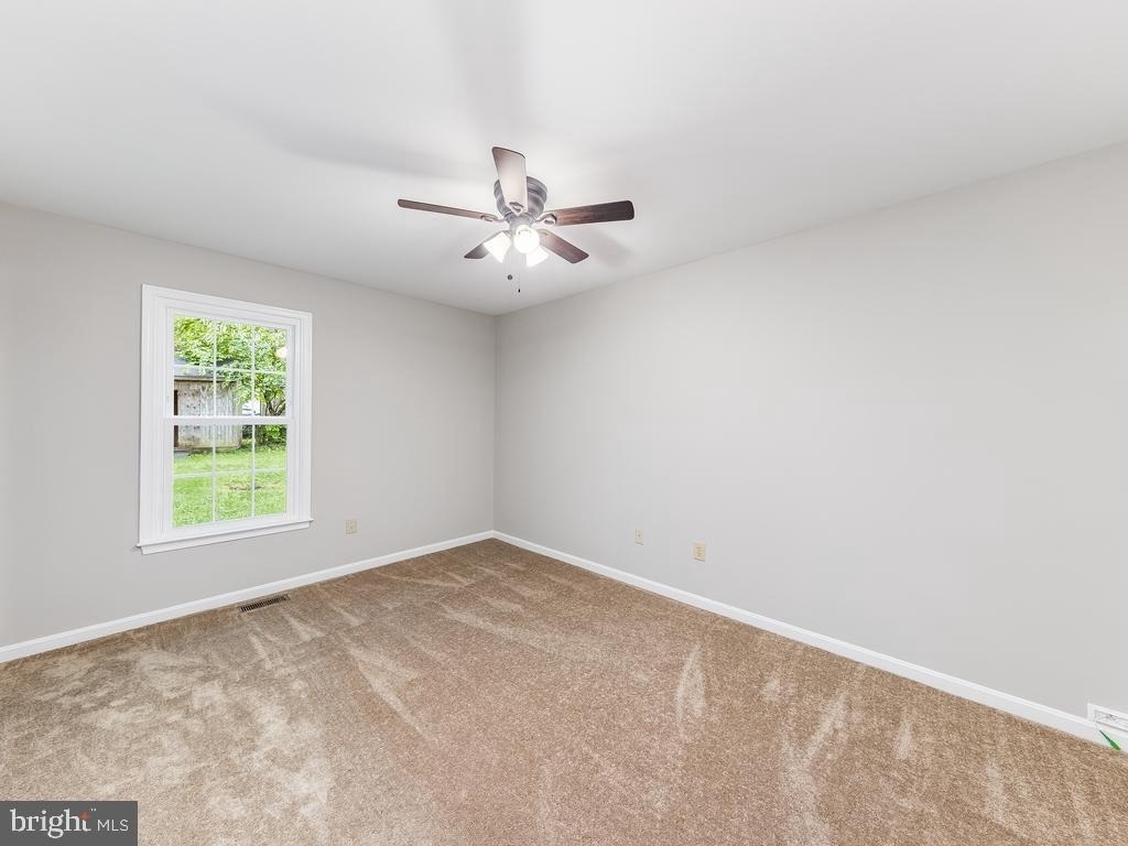 11802 Oakdale Court - Photo 11